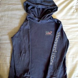 Vineyard Vines Boys USA Long Sleeve Hoodie Tee. Size 5. Good used condition.